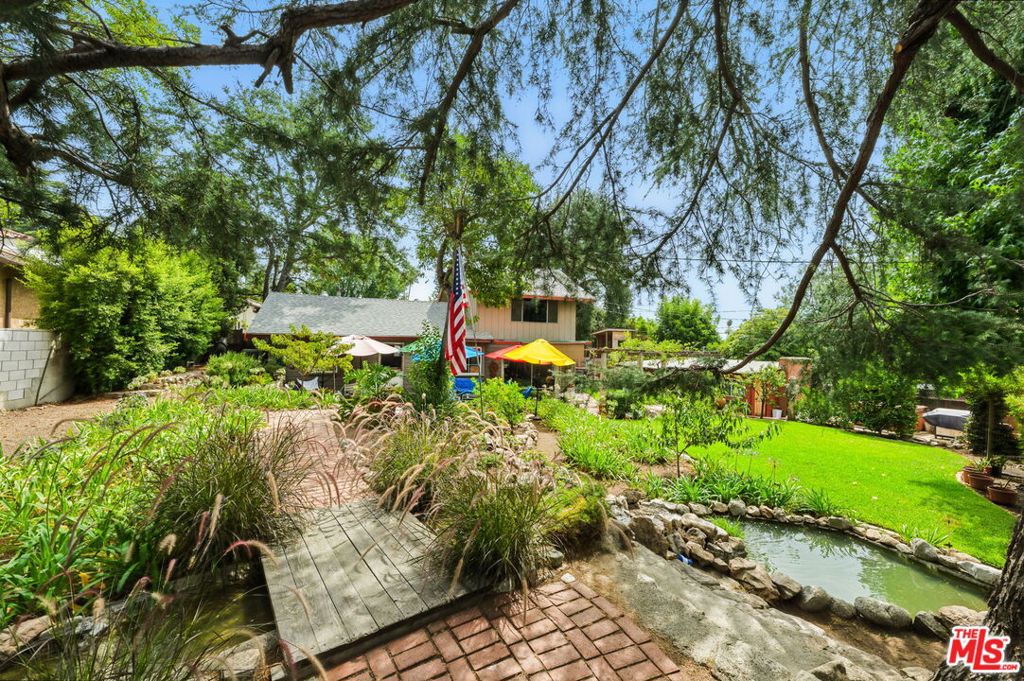 Properties 3 2186 Mar Vista Avenue
