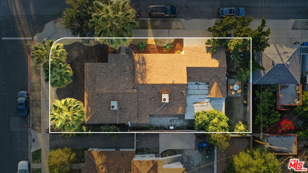 5444 Camellia Avenue