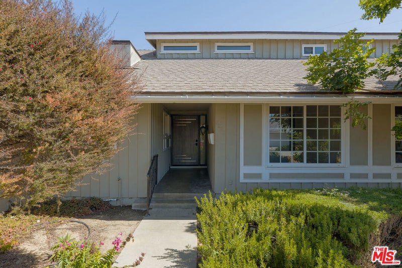 2222 El Baile Place