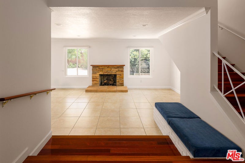 2222 El Baile Place