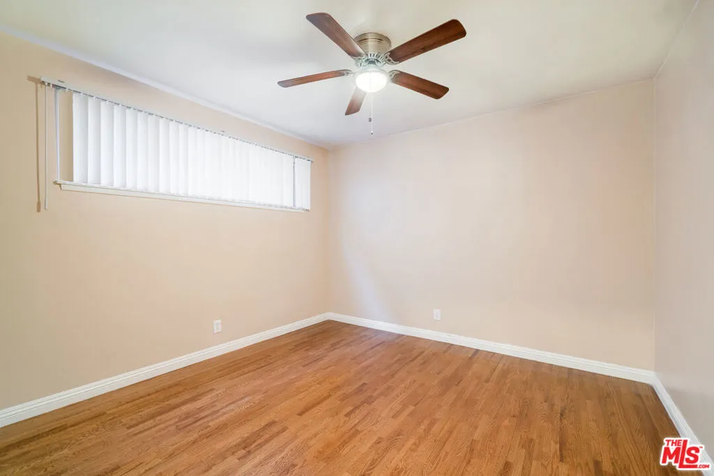 Los Angeles, California 90025, United States, 1 Bedroom Bedrooms, ,1 BathroomBathrooms,Residential,Active,226450