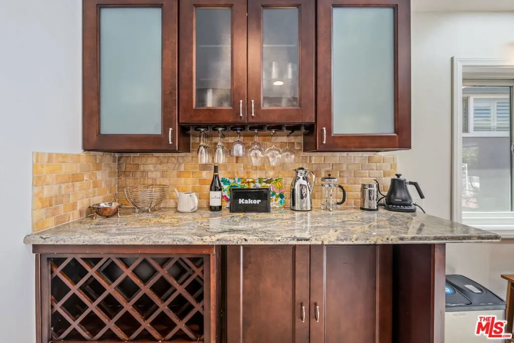 Playa Del Rey, California 90293, United States, 4 Bedrooms Bedrooms, ,3 BathroomsBathrooms,Residential,Active,187271