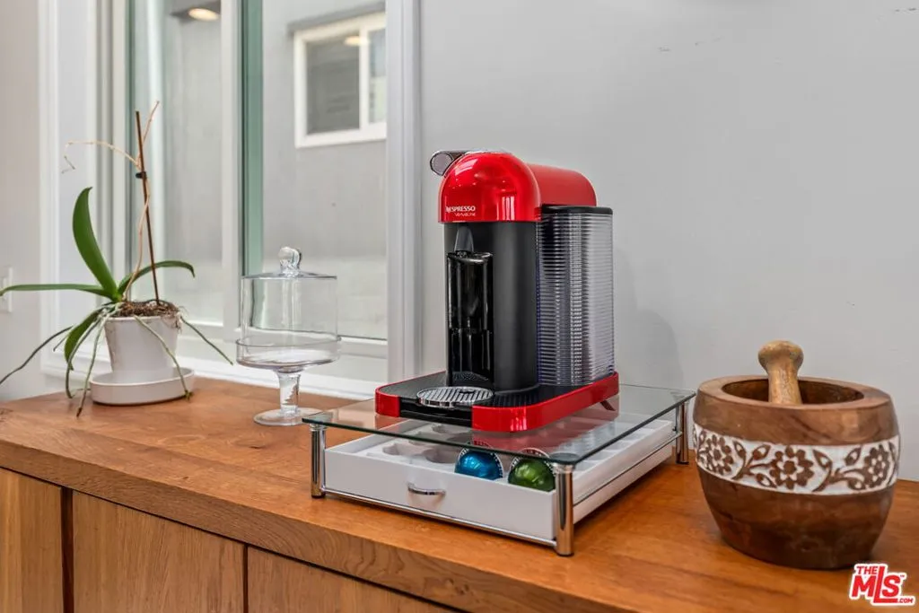 Playa Del Rey, California 90293, United States, 4 Bedrooms Bedrooms, ,3 BathroomsBathrooms,Residential,Active,187271