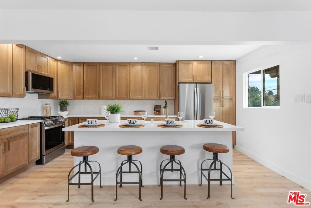3815 W 60th Street