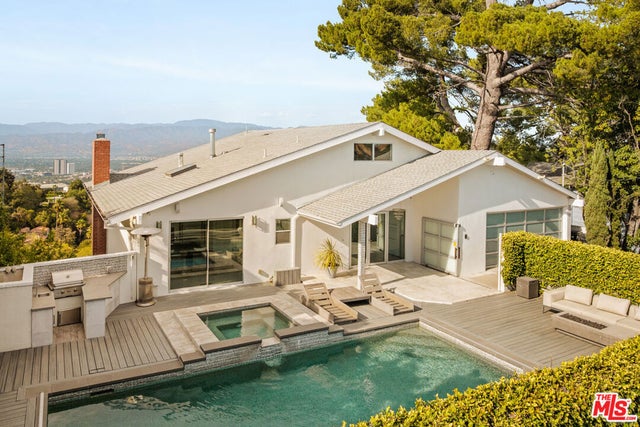 7377 Pyramid Place, Los Angeles