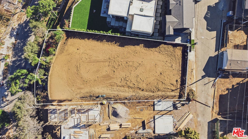 651 Erskine Drive