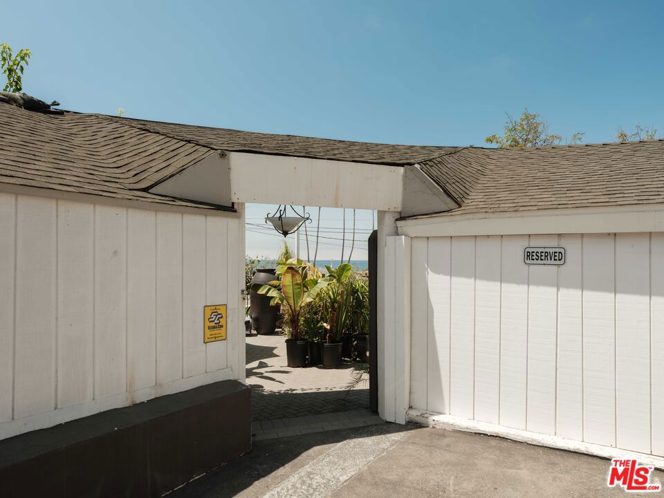 21201 Pacific Coast Highway
