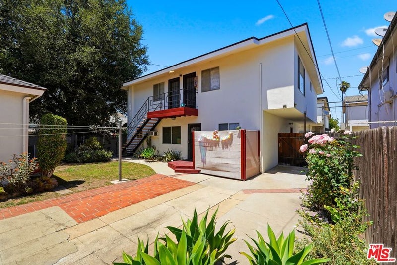 1127 W 164th Street