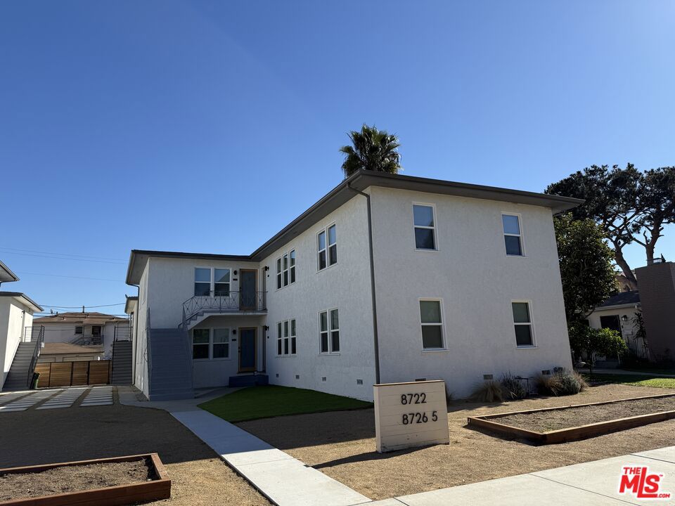 8716 Ramsgate Avenue