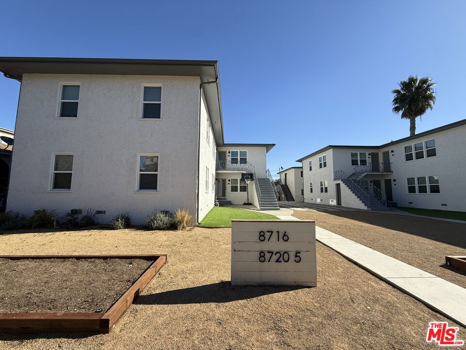 8716 Ramsgate Avenue