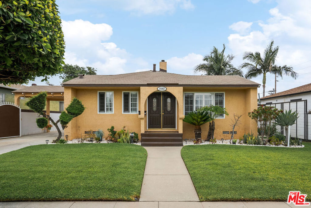 2562 Kurt Avenue