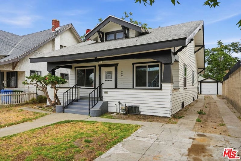 1009 E 43rd Street