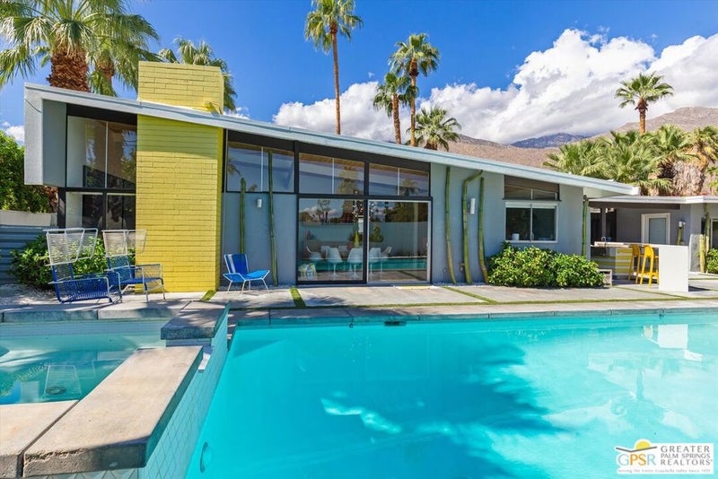1932 S Navajo Drive