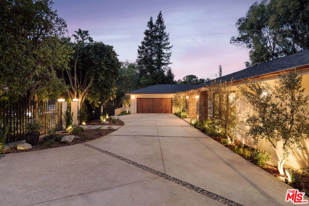 Properties 2 3620 Wrightwood Drive