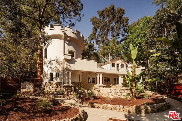 8337 LOOKOUT MOUNTAIN AVE, LOS ANGELES, CA 90046 - Image 48a9521f512fbfa4f56c39c8d433f124/2177517087