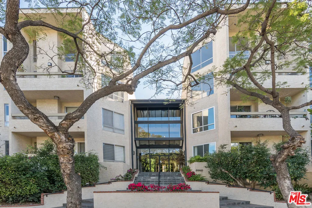 West Hollywood, California 90069, United States, 1 Bedroom Bedrooms, ,1 BathroomBathrooms,Residential,Active,183427