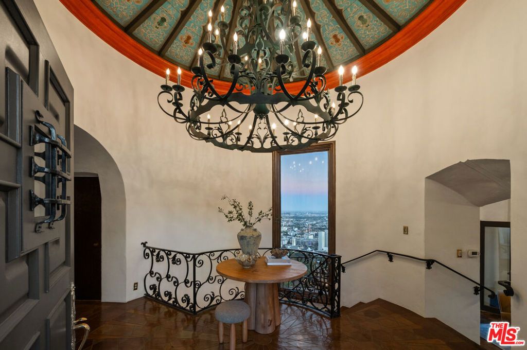 Properties 3 2200 Maravilla Drive