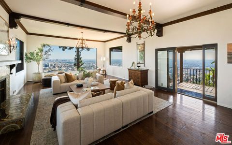 2200 Maravilla Drive Los Angeles CA 90068