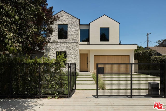 3732 Beethoven Street, Los Angeles