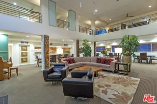 Los Angeles, California 90012, United States, 2 Bedrooms Bedrooms, ,2 BathroomsBathrooms,Residential,Active,166269