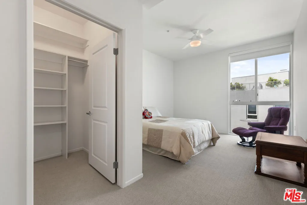 Los Angeles, California 90012, United States, 2 Bedrooms Bedrooms, ,2 BathroomsBathrooms,Residential,Active,166269