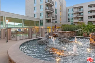 Los Angeles, California 90012, United States, 2 Bedrooms Bedrooms, ,2 BathroomsBathrooms,Residential,Active,166269