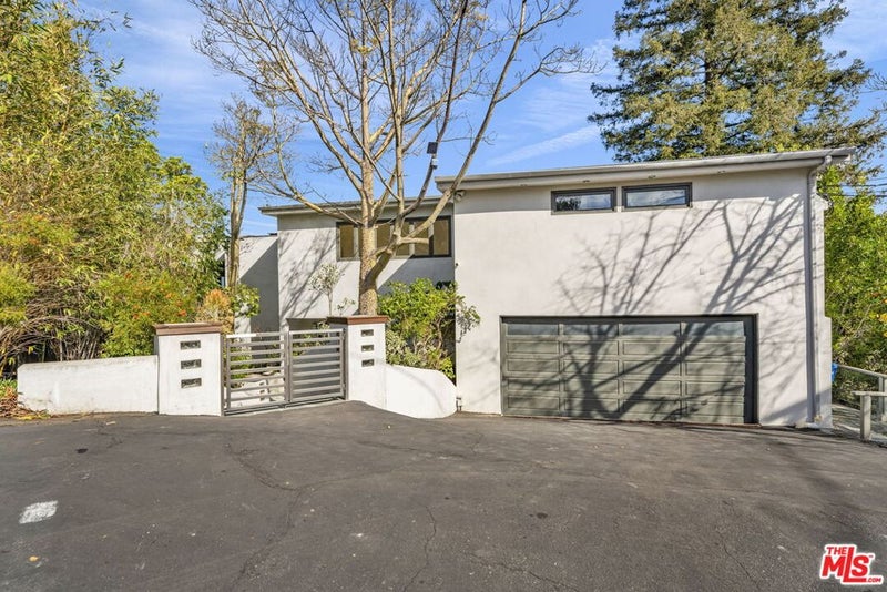 15263 Mulholland Drive