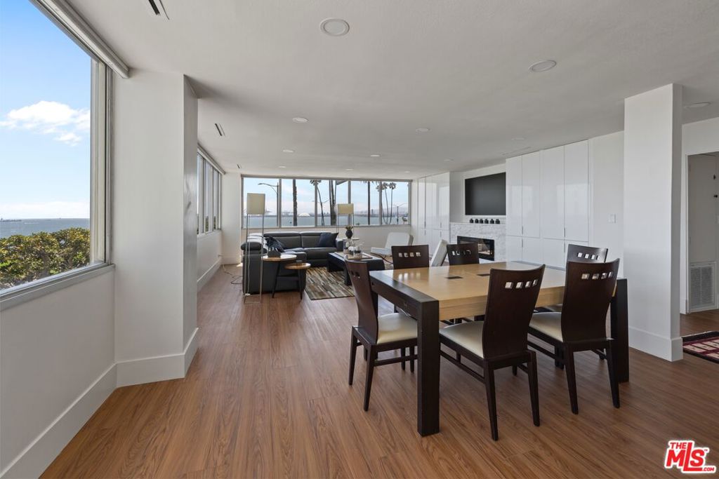 2999 E Ocean Boulevard 210