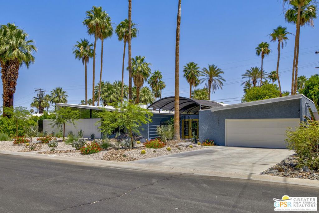 1986 S Yucca Place