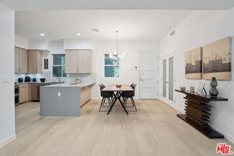 1746 Garfield Place 202 Los Angeles CA 90028
