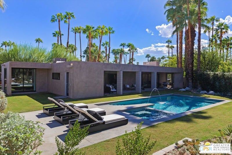 599 N Tercero Circle