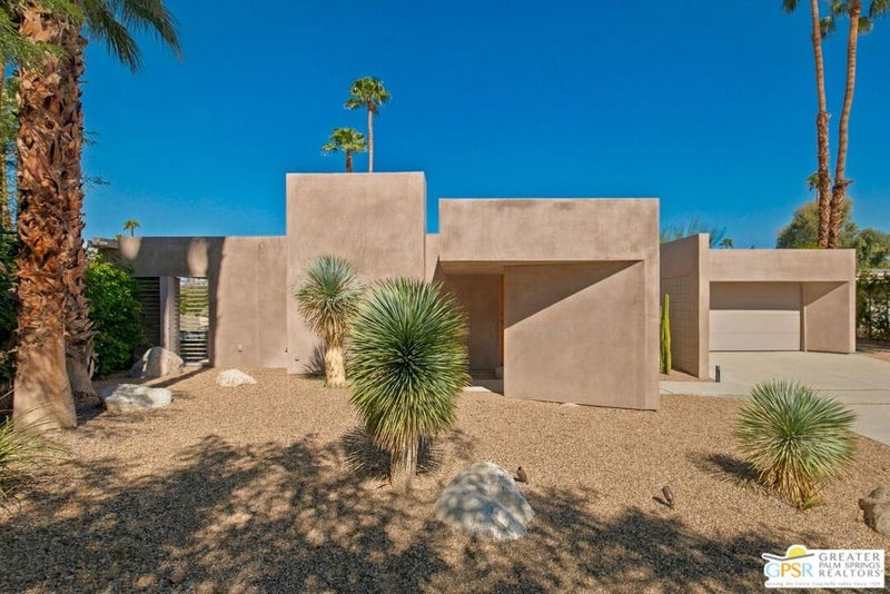 599 N Tercero Circle