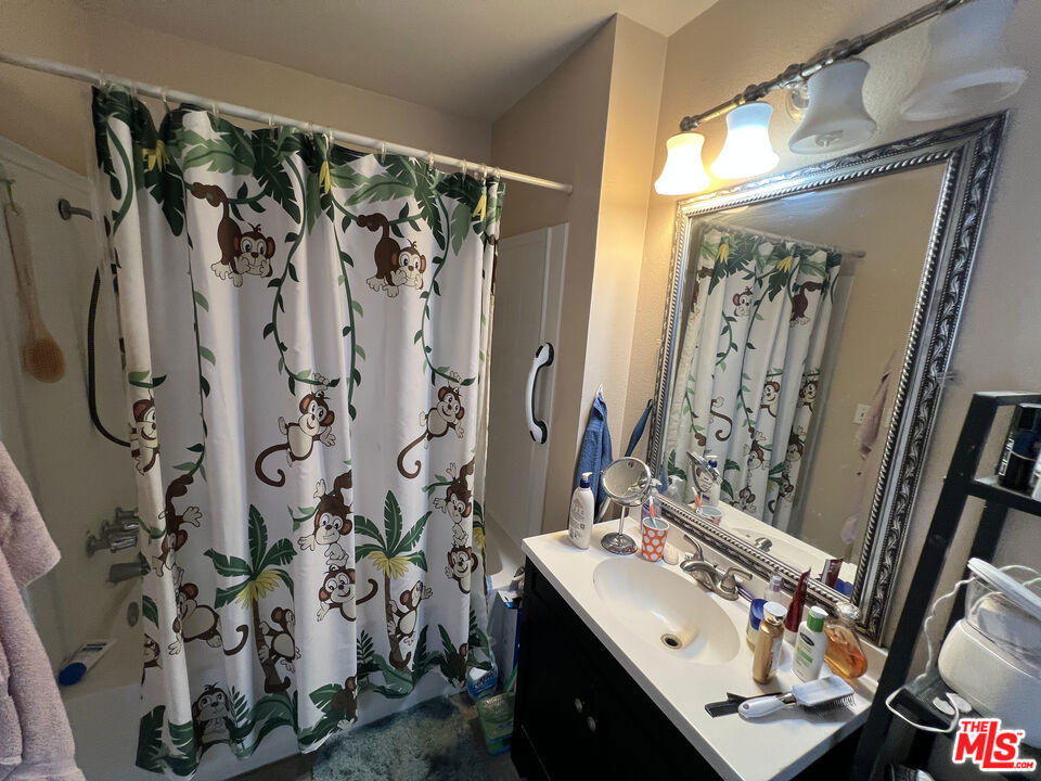 19620 Roscoe Boulevard D