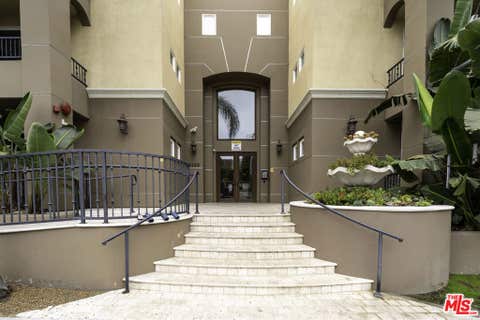 Photo of 4568 W 1ST Street #308, Los Angeles, CA 90004 (MLS # 26865051)