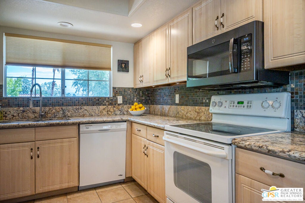 2701 E Mesquite Avenue T92