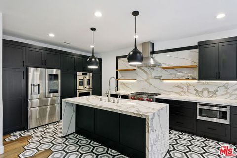 6477 Zuma View Place 127 Malibu CA 90265