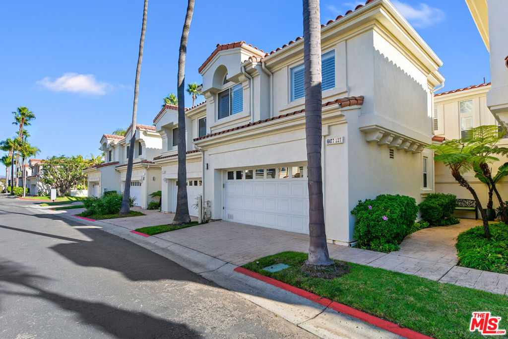 6477 Zuma View Place 127