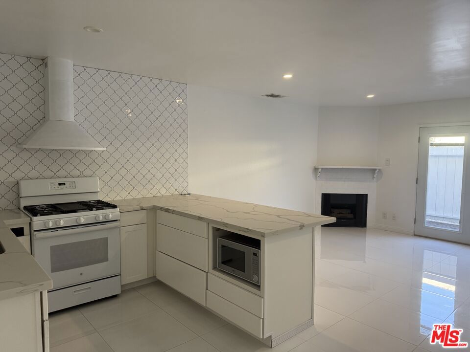 14730 S Normandie Avenue 3