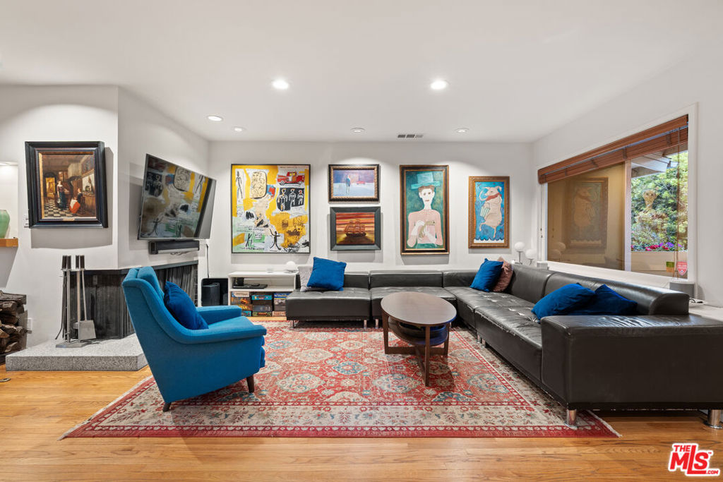 8115 Laurelmont Drive