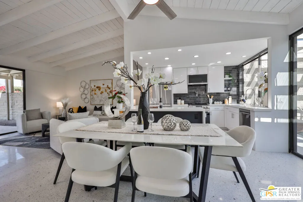 Palm Springs, California 92262, United States, 3 Bedrooms Bedrooms, ,2 BathroomsBathrooms,Residential,Active,132707