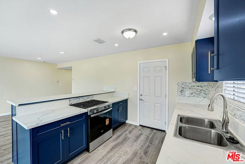 1949 Heidleman Road