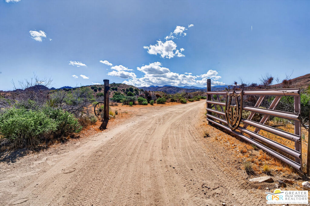 53408 Stud Valley Road