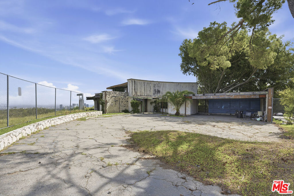 11287 Chalon Road
