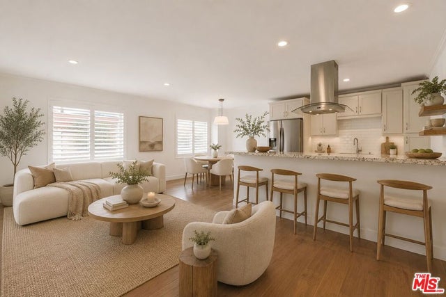 933 11th Street 21 #21, Santa Monica