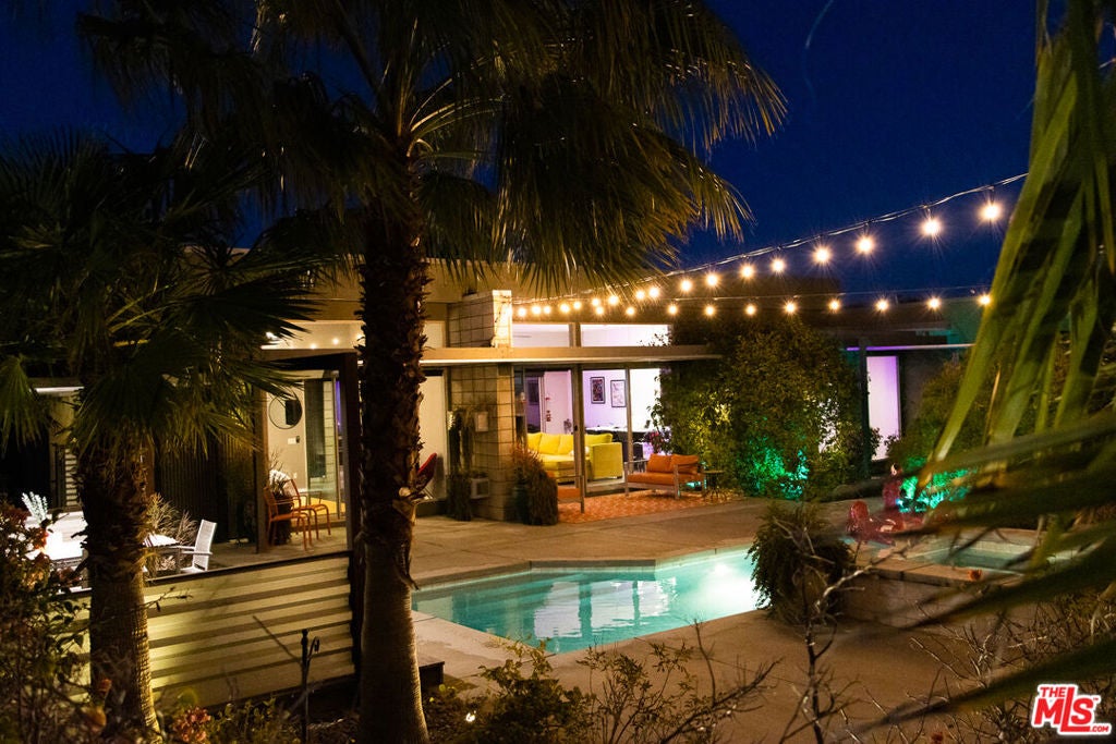 1096 Lucent Court