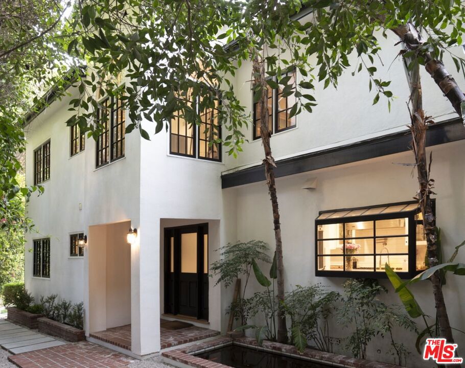 2625 Nichols Canyon Road