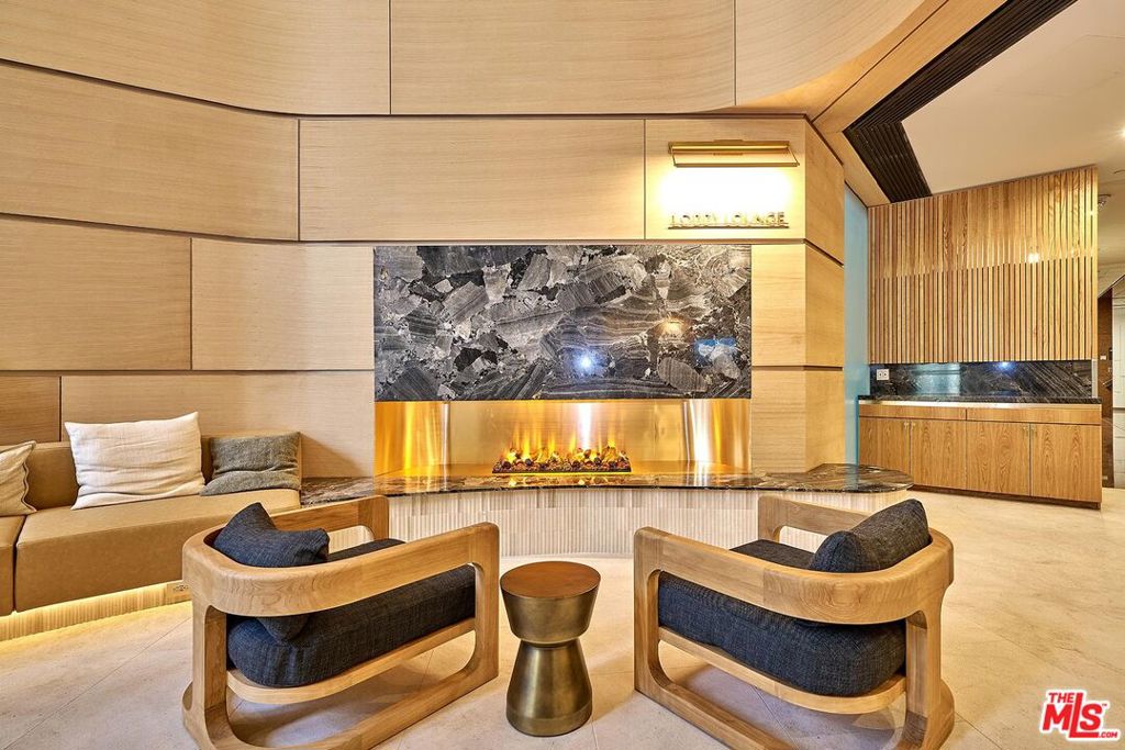 1100 Wilshire Boulevard 3001