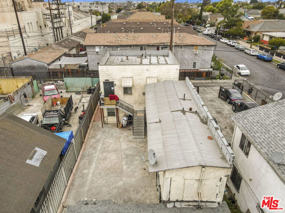 4355 Avalon Boulevard