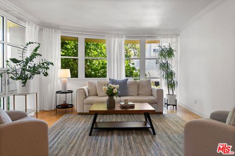 1601 S Bentley Avenue 201 Los Angeles CA 90025