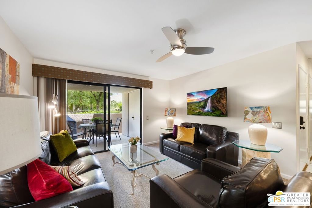 605 E Amado Road 619